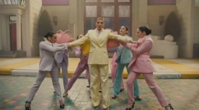 me-feat-brendon-urie-of-panic-at-the-disco